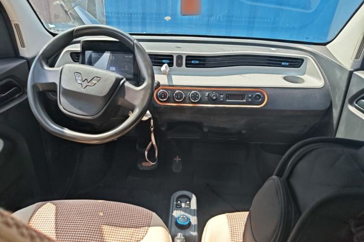 Used Wuling Hongguang MINIEV 2022 Enjoy Edition Lithium-Ion Battery Center Console