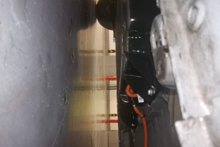 Used Wuling Hongguang MINIEV 2022 Zizai Version Lithium-NMC Chassis Front Right