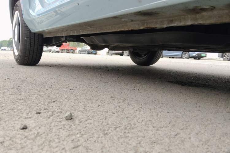 Used Wuling Hongguang MINIEV 2022 Zizai Version Lithium Iron Phosphate Chassis Front Right