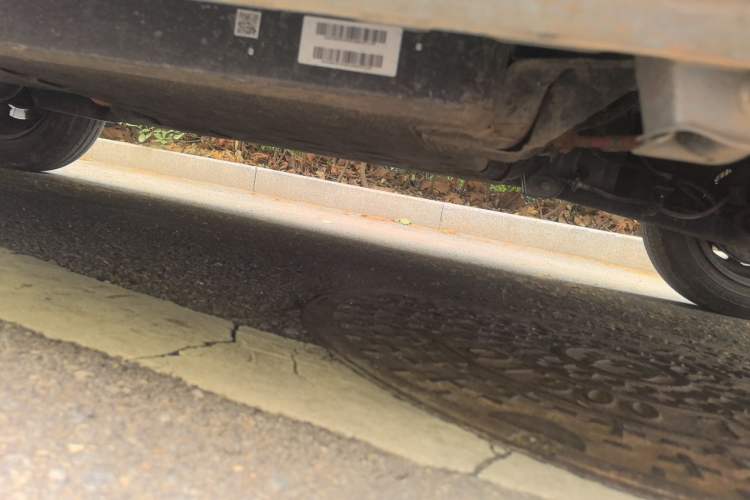 Used Wuling Hongguang MINIEV 2022 Macaron Fashion Model Lithium Iron Phosphate Chassis Rear Left