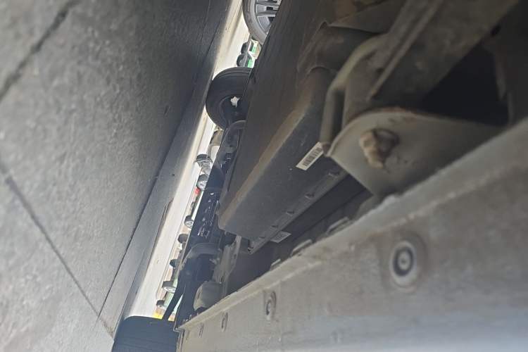 Used Wuling Hongguang MINIEV 2022 Zizai Version Lithium Iron Phosphate Chassis Rear Right