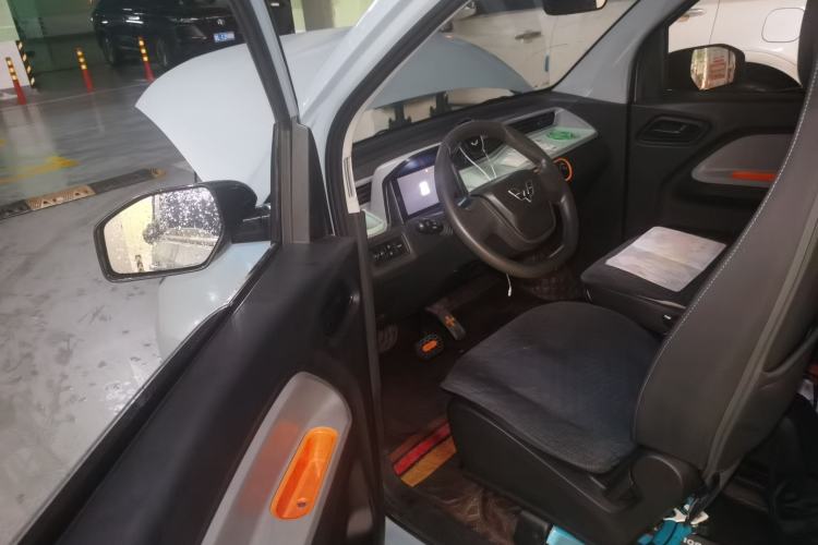 Used Wuling Hongguang MINIEV 2022 Zizai Version Lithium-NMC Driver Seat