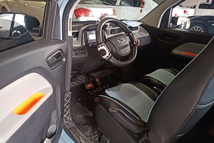 Used Wuling Hongguang MINIEV 2022 Easy Version Lithium Iron Phosphate Driver Seat