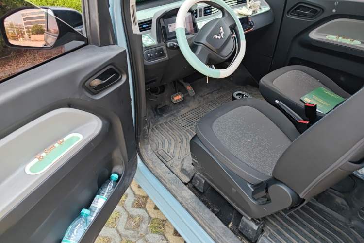 Used Wuling Hongguang MINIEV 2022 Easy Version Lithium Iron Phosphate Driver Seat