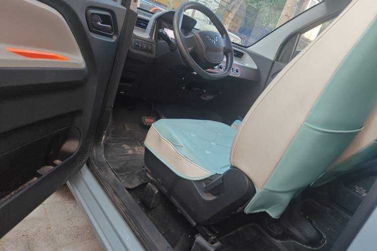 Used Wuling Hongguang MINIEV 2022 Zizai Version Lithium Iron Phosphate Driver Seat