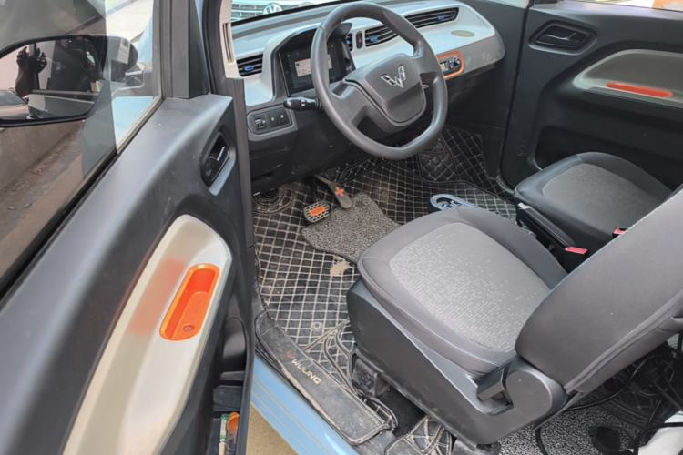 Used Wuling Hongguang MINIEV 2022 Easy Version Lithium Iron Phosphate Driver Seat