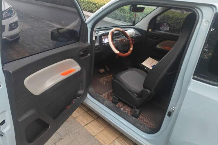 Used Wuling Hongguang MINIEV 2022 Zizai Version Lithium Iron Phosphate Driver Seat