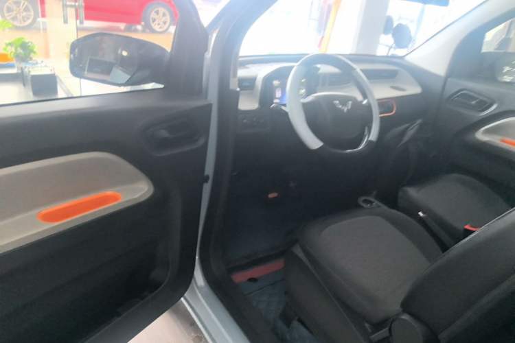 Used Wuling Hongguang MINIEV 2022 Zizai Version Lithium Iron Phosphate Driver Seat
