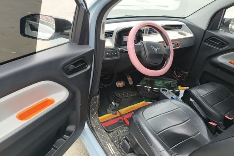 Used Wuling Hongguang MINIEV 2022 Easy Version Lithium Iron Phosphate Driver Seat