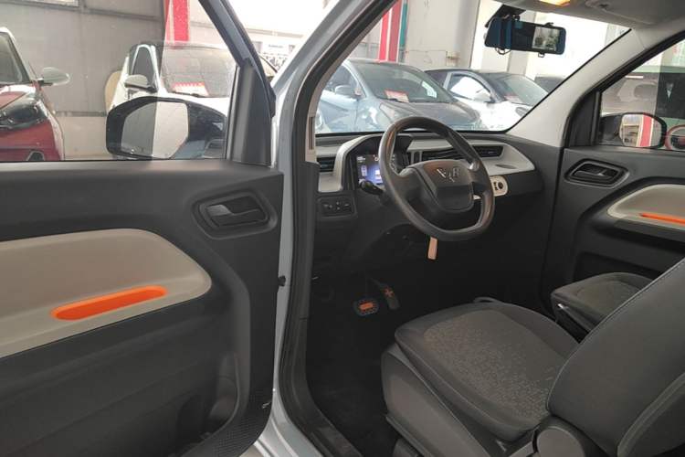 Used Wuling Hongguang MINIEV 2022 Zizai Version Lithium-NMC Driver Seat