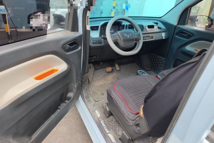 Used Wuling Hongguang MINIEV 2022 Easy Version Lithium Iron Phosphate Driver Seat