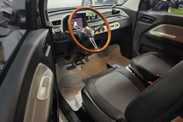 Used Wuling Hongguang MINIEV 2022 Zizai Version Lithium Iron Phosphate Driver Seat