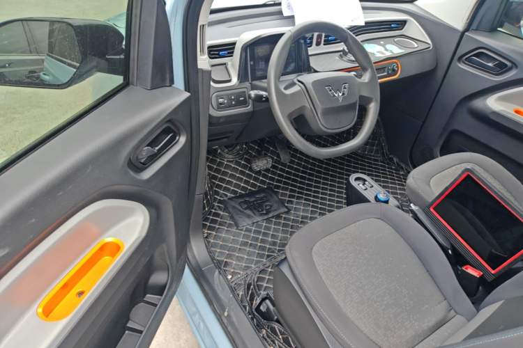 Used Wuling Hongguang MINIEV 2022 Zizai Version Lithium Iron Phosphate Driver Seat