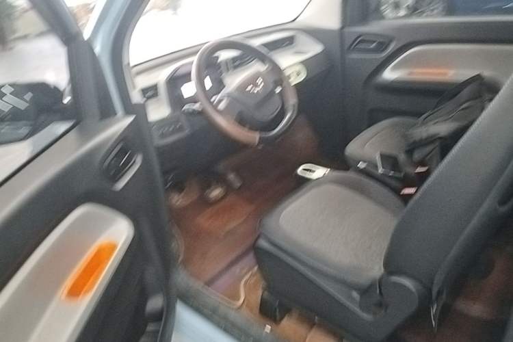 Used Wuling Hongguang MINIEV 2022 Easy Version Lithium Iron Phosphate Driver Seat