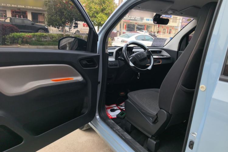 Used Wuling Hongguang MINIEV 2022 Macaron Premium Model – Lithium Iron Phosphate Driver Seat