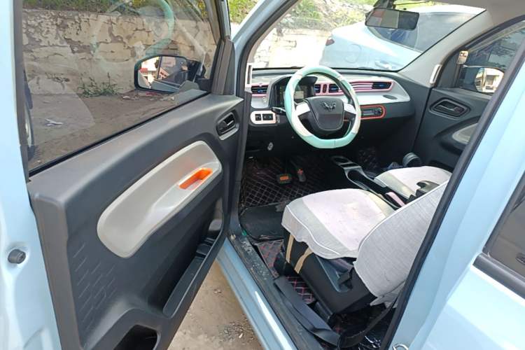 Used Wuling Hongguang MINIEV 2022 Zizai Version Lithium Iron Phosphate Driver Seat
