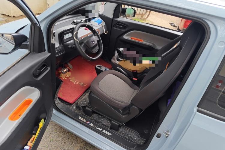 Used Wuling Hongguang MINIEV 2022 Macaron Fashion Model Lithium Iron Phosphate Driver Seat