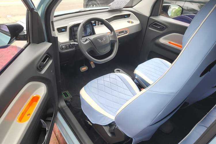 Used Wuling Hongguang MINIEV 2022 Zizai Version Lithium Iron Phosphate Driver Seat