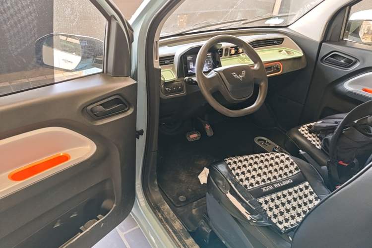 Used Wuling Hongguang MINIEV 2022 Zizai Version Lithium Iron Phosphate Driver Seat