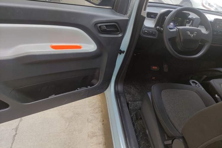 Used Wuling Hongguang MINIEV 2022 Zizai Version Lithium Iron Phosphate Driver Seat