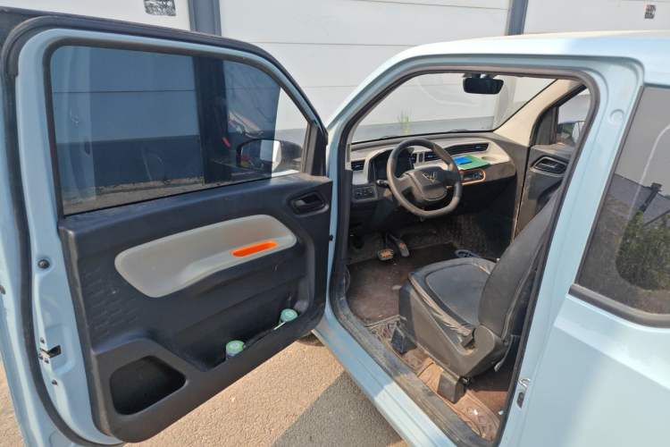 Used Wuling Hongguang MINIEV 2022 Zizai Version Lithium-NMC Driver Seat