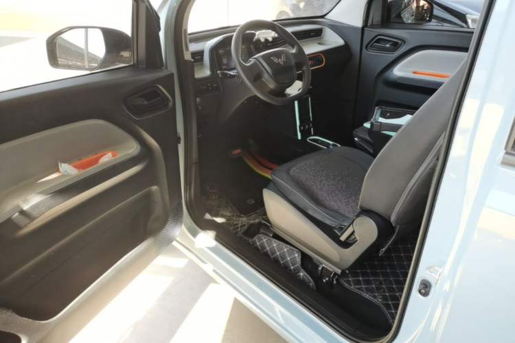 Used Wuling Hongguang MINIEV 2022 Zizai Version Lithium Iron Phosphate Driver Seat