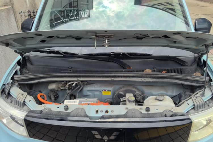 Used Wuling Hongguang MINIEV 2022 Macaron Premium Model – Lithium Iron Phosphate Engine Bay
