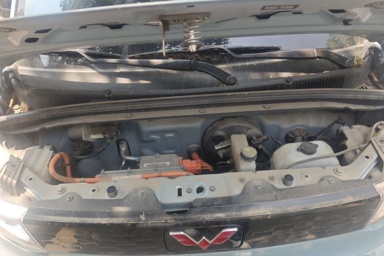 Used Wuling Hongguang MINIEV 2022 Easy Version Lithium-NMC Engine Bay