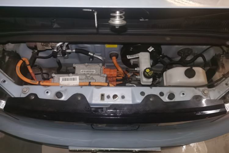 Used Wuling Hongguang MINIEV 2022 Zizai Version Lithium-NMC Engine Bay