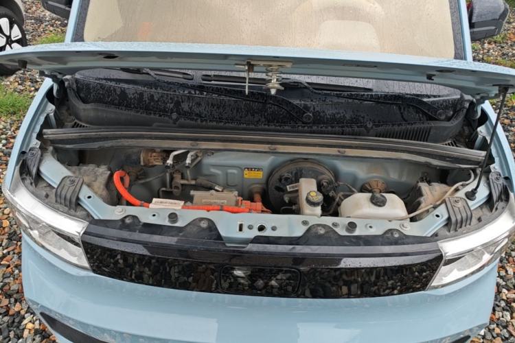 Used Wuling Hongguang MINIEV 2022 Zizai Version Lithium-NMC Engine Bay