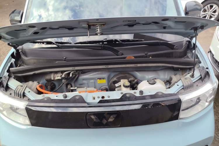 Used Wuling Hongguang MINIEV 2022 Zizai Version Lithium Iron Phosphate Engine Bay