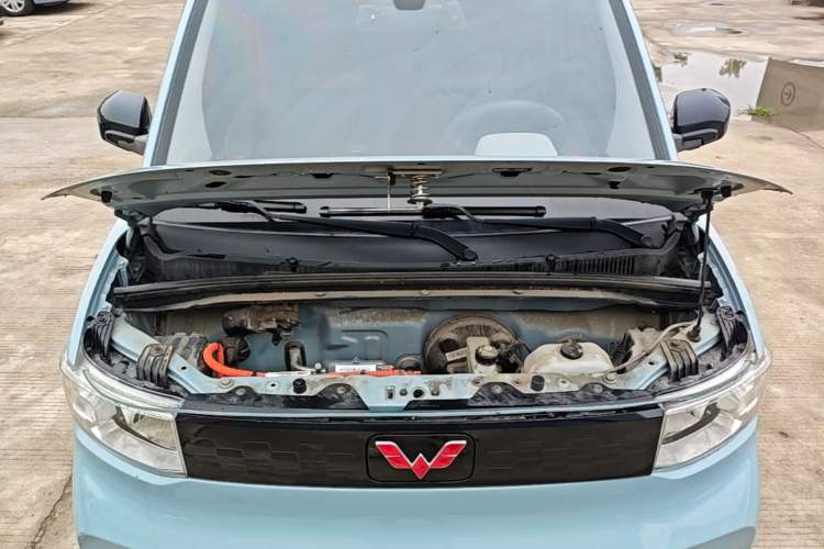 Used Wuling Hongguang MINIEV 2022 Macaron Fashion Edition Lithium-Nickel-Cobalt-Alpha-oxide Engine Bay
