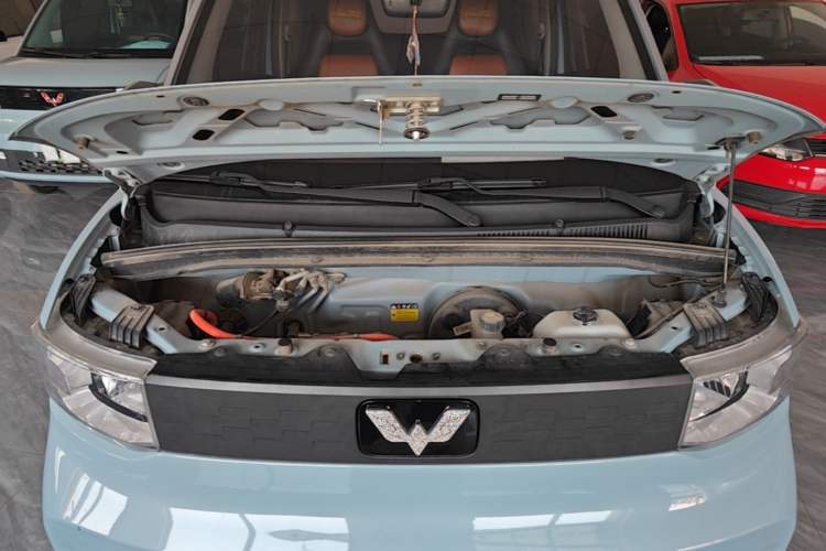 Used Wuling Hongguang MINIEV 2022 Easy Version Lithium Iron Phosphate Engine Bay