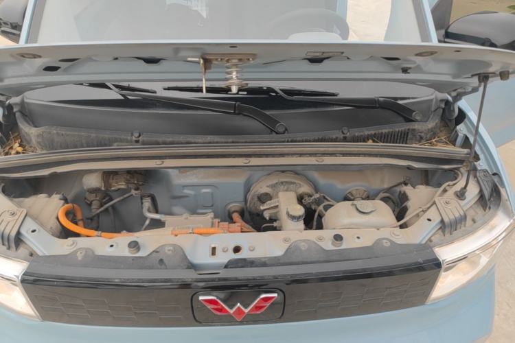 Used Wuling Hongguang MINIEV 2022 Zizai Version Lithium-NMC Engine Bay