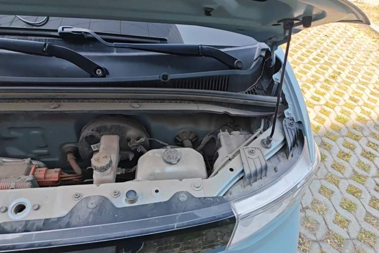 Used Wuling Hongguang MINIEV 2022 Easy Version Lithium Iron Phosphate Engine Bay Left
