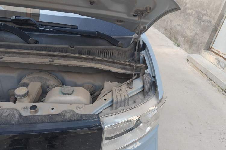 Used Wuling Hongguang MINIEV 2022 Easy Version Lithium Iron Phosphate Engine Bay Left