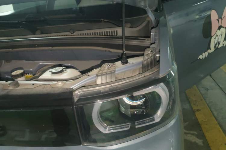 Used Wuling Hongguang MINIEV 2022 Macaron Premium Model – Lithium Iron Phosphate Engine Bay Left