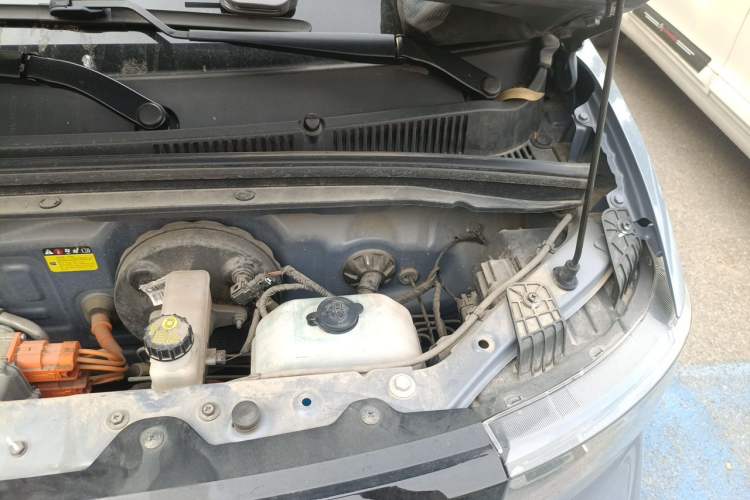 Used Wuling Hongguang MINIEV 2022 Macaron Premium Model – Lithium Iron Phosphate Engine Bay Left