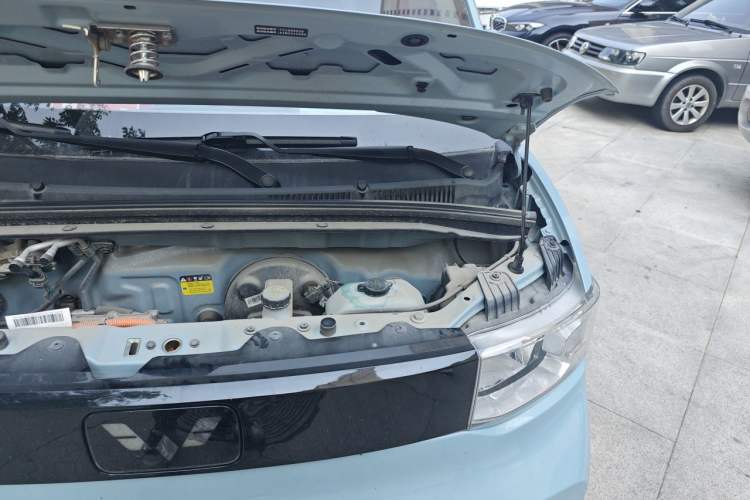 Used Wuling Hongguang MINIEV 2022 Zizai Version Lithium Iron Phosphate Engine Bay Left