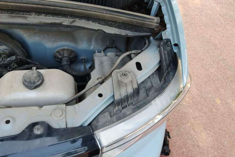 Used Wuling Hongguang MINIEV 2022 Easy Version Lithium Iron Phosphate Engine Bay Left