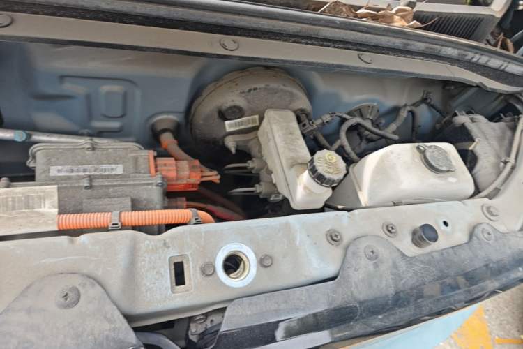 Used Wuling Hongguang MINIEV 2022 Easy Version Lithium Iron Phosphate Engine Bay Left