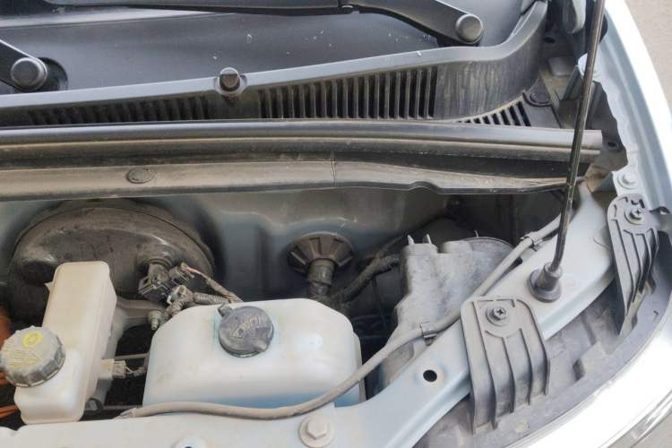 Used Wuling Hongguang MINIEV 2022 Easy Version Lithium Iron Phosphate Engine Bay Left
