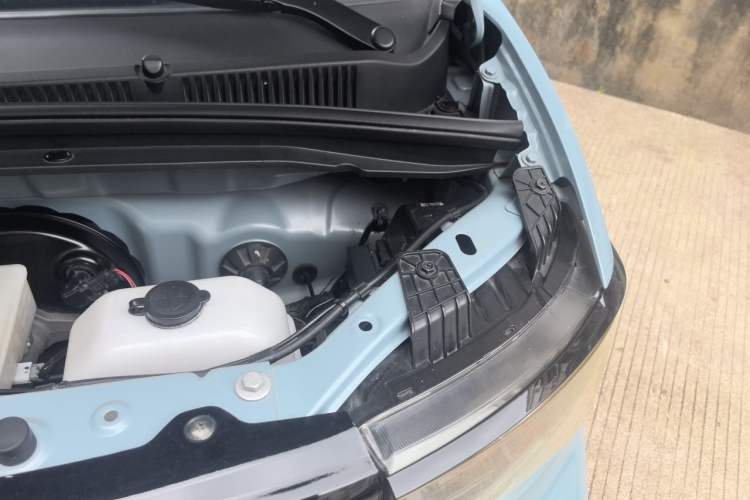 Used Wuling Hongguang MINIEV 2022 Macaron Fashion Edition Lithium-Nickel-Cobalt-Alpha-oxide Engine Bay Left