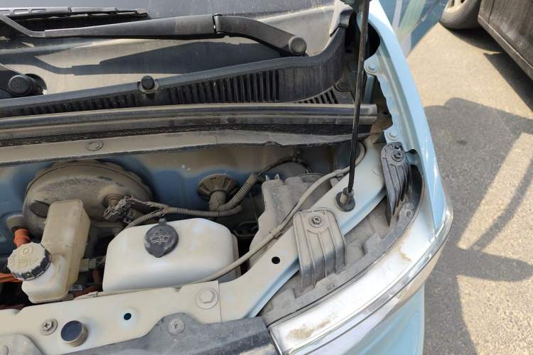 Used Wuling Hongguang MINIEV 2022 Easy Version Lithium Iron Phosphate Engine Bay Left