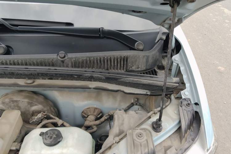 Used Wuling Hongguang MINIEV 2022 Zizai Version Lithium Iron Phosphate Engine Bay Left