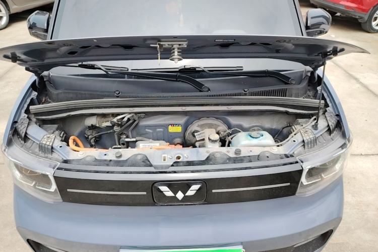 Used Wuling Hongguang MINIEV 2022 Macaron Fashion Edition Lithium-Nickel-Cobalt-Alpha-oxide Engine Bay