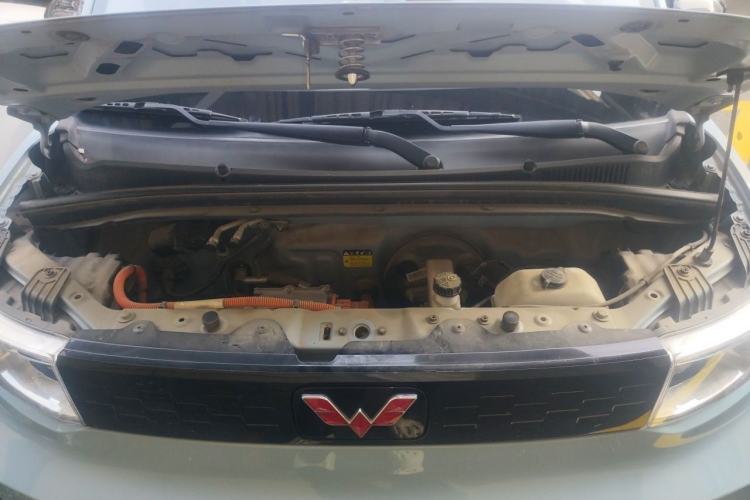 Used Wuling Hongguang MINIEV 2022 Macaron Fashion Model Lithium Iron Phosphate Engine Bay