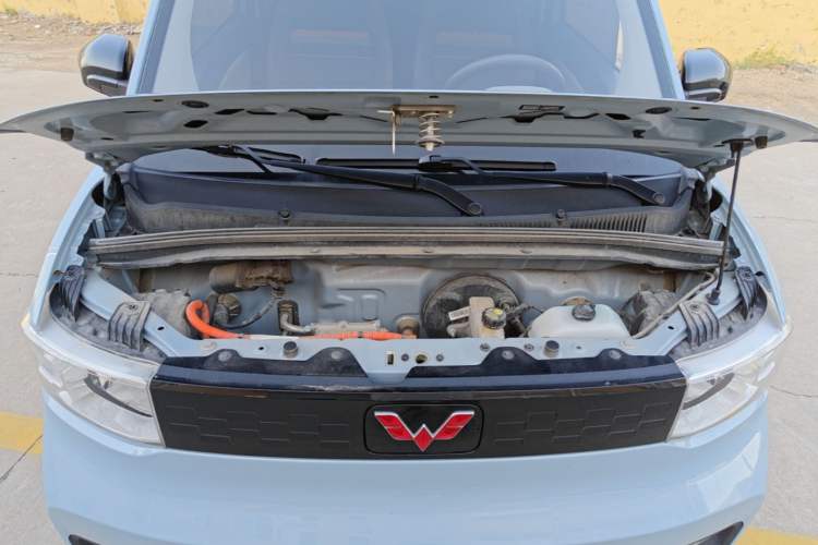 Used Wuling Hongguang MINIEV 2022 Easy Version Lithium-NMC Engine Bay