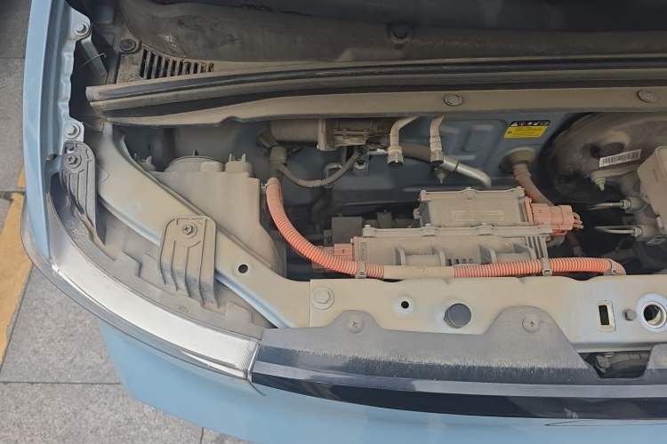 Used Wuling Hongguang MINIEV 2022 Zizai Version Lithium Iron Phosphate Engine Bay Right