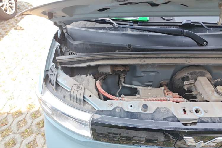 Used Wuling Hongguang MINIEV 2022 Easy Version Lithium Iron Phosphate Engine Bay Right